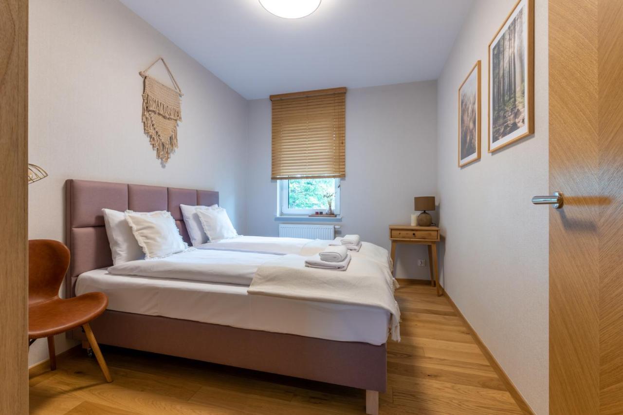 Szary Wilk Apartament ชเจอร์ค ภายนอก รูปภาพ