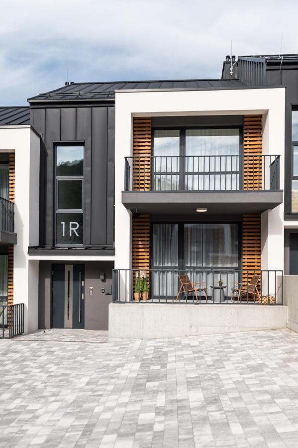 Szary Wilk Apartament ชเจอร์ค ภายนอก รูปภาพ