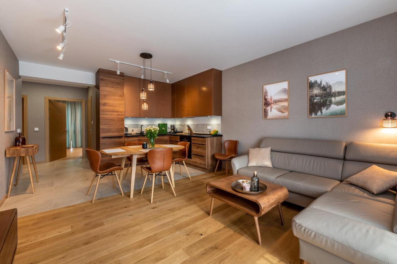 Szary Wilk Apartament ชเจอร์ค ภายนอก รูปภาพ