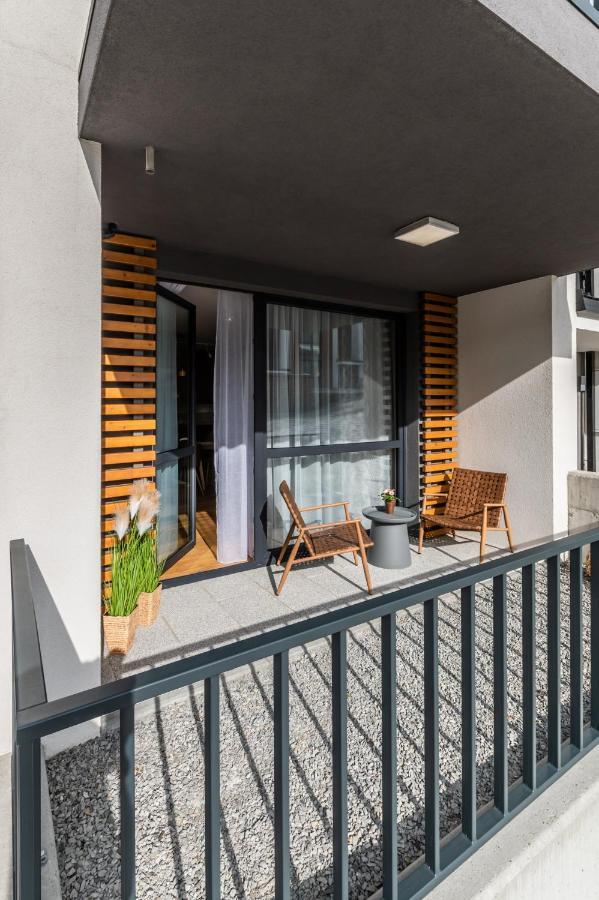 Szary Wilk Apartament ชเจอร์ค ภายนอก รูปภาพ
